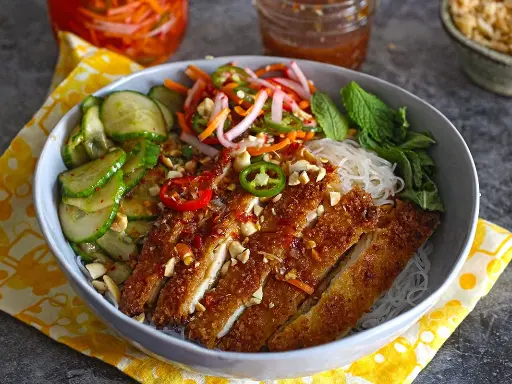 Crispy Lemongrass Chicken Rice